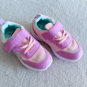 Stride Rite x Munchkin Pink + Irridescent Velcro Strap Bean Sneaker Tennis Shoes